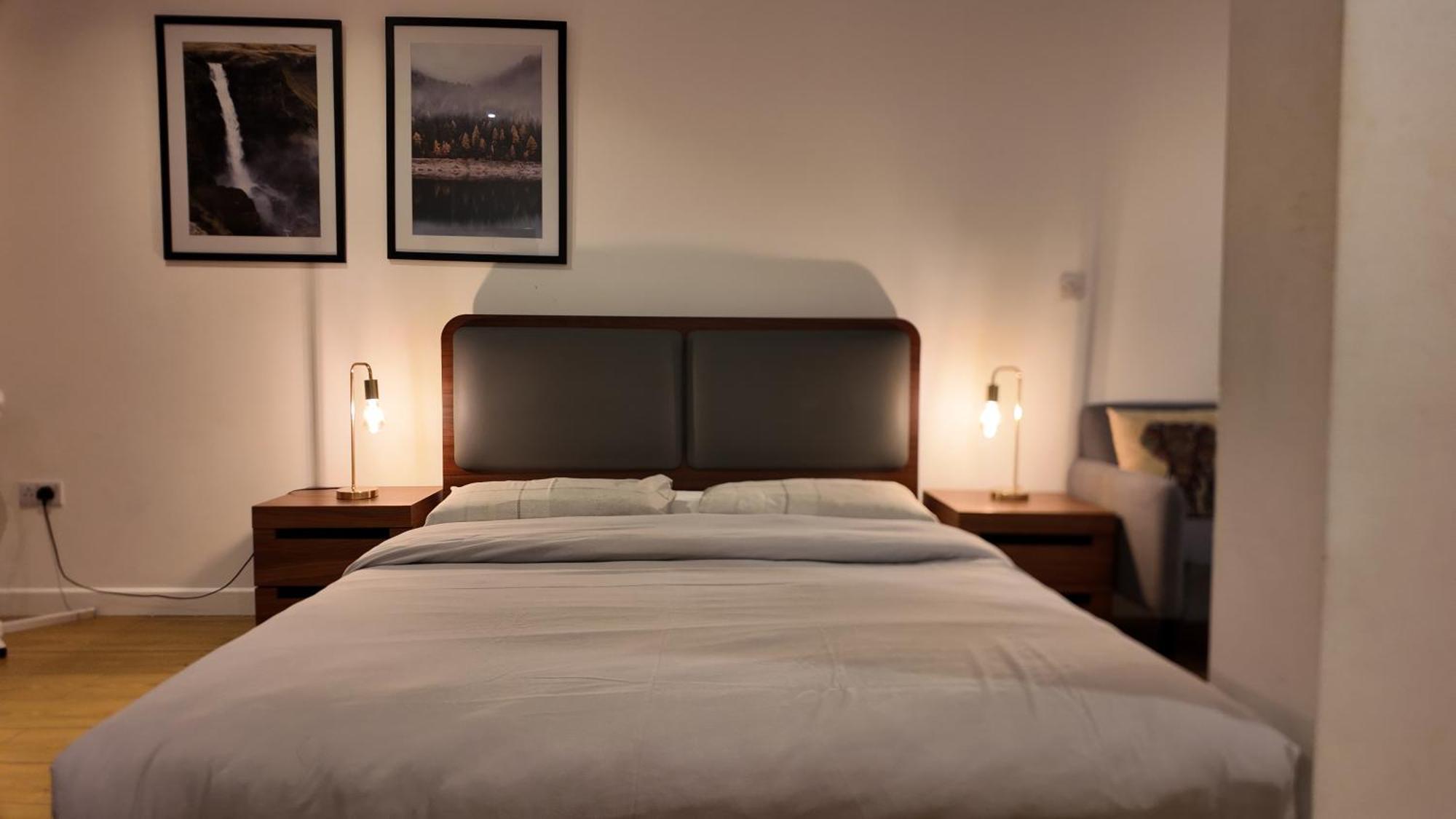 Sleep6 In Leicester Square, Soho Vr7 Лондон Экстерьер фото